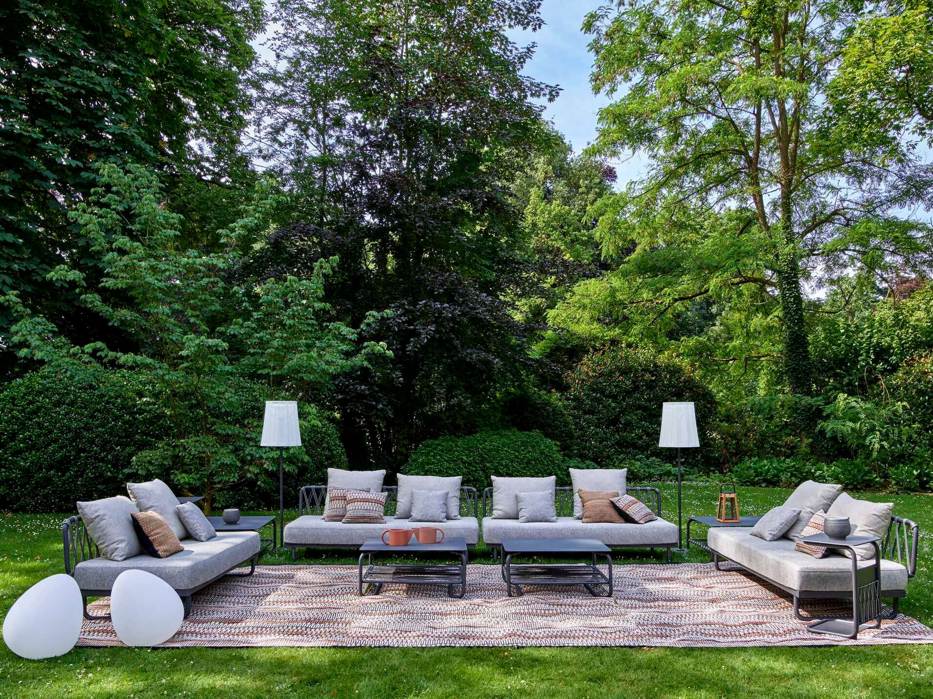 Алюминиевый садовый диван Ligne Roset Valmer ARCH-00134590 - Вид №3