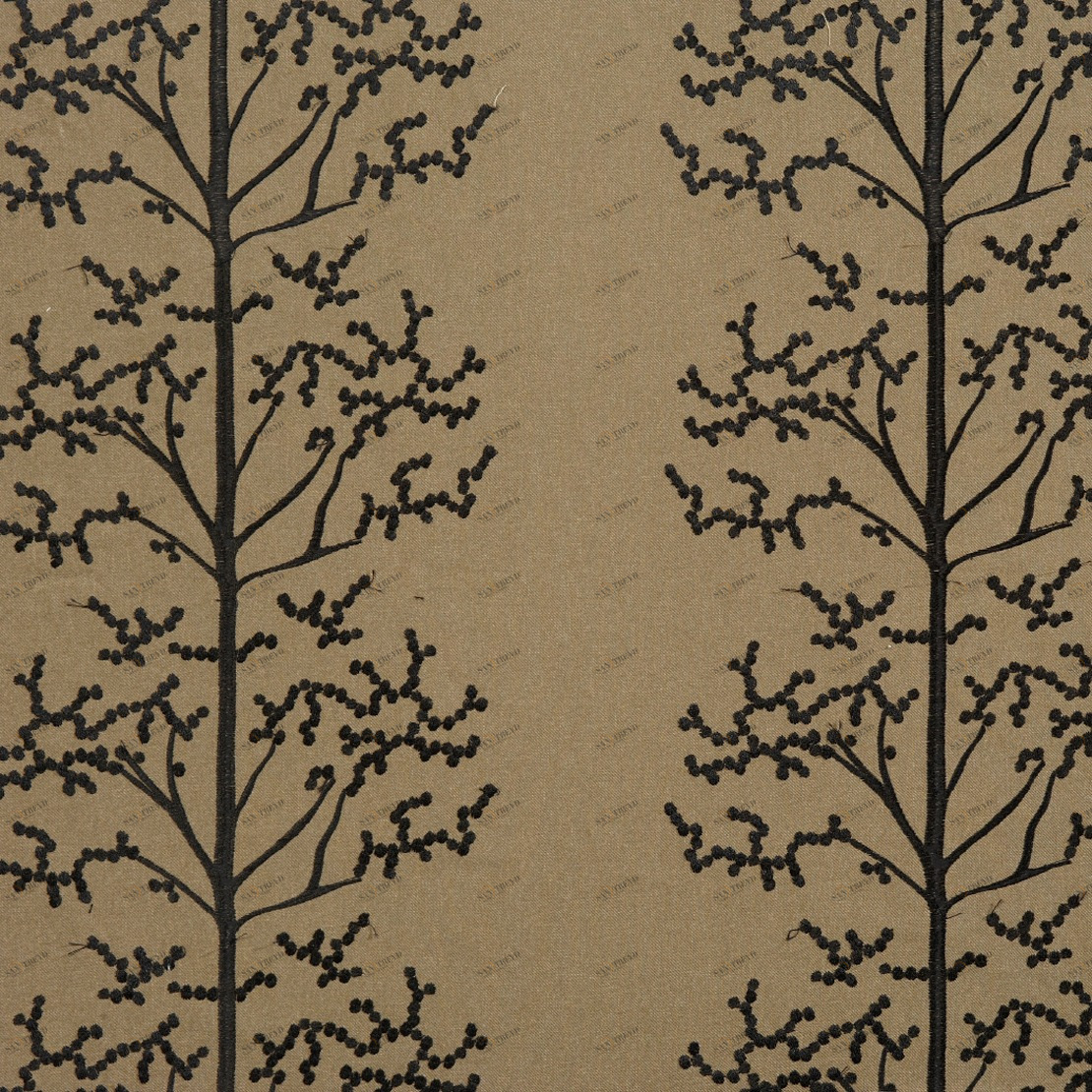 Рулон обоев COCOON CCN19679309. Основа вышивка Casadeco