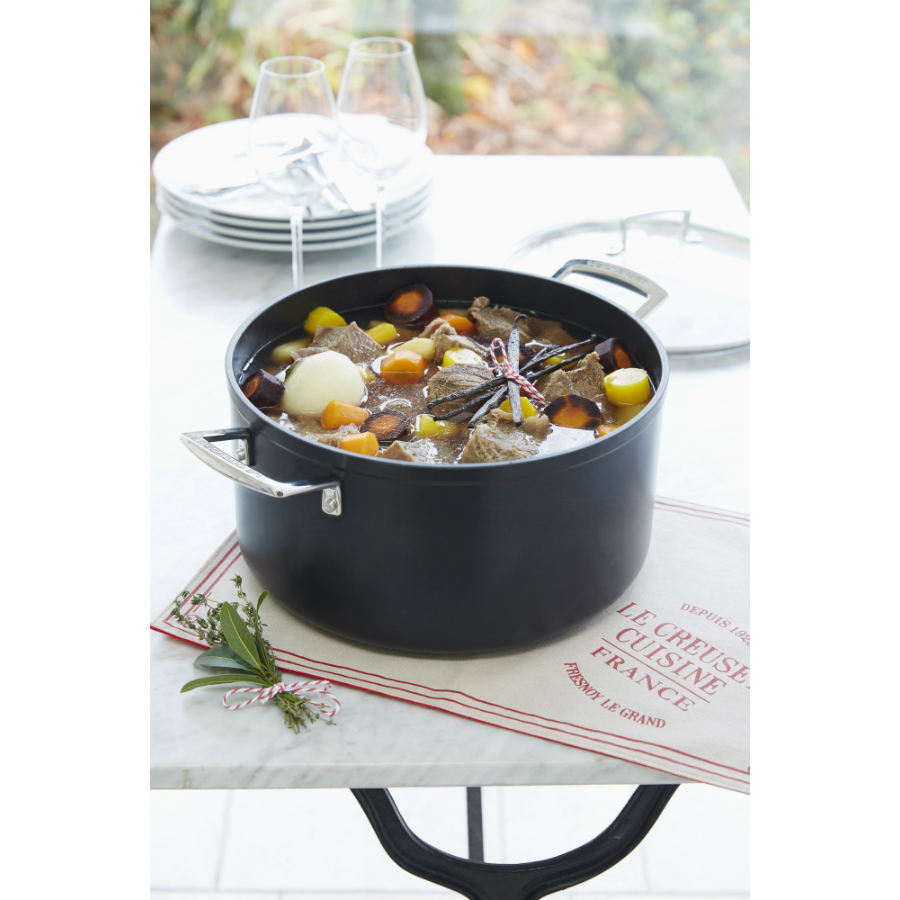 Кастрюля Le Creuset, анодированный алюминий, антипригарное покрытие, Ø24 см, черный 96203324000000 - Вид №3