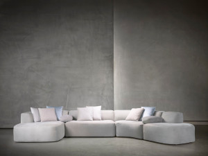 Кожаный диван