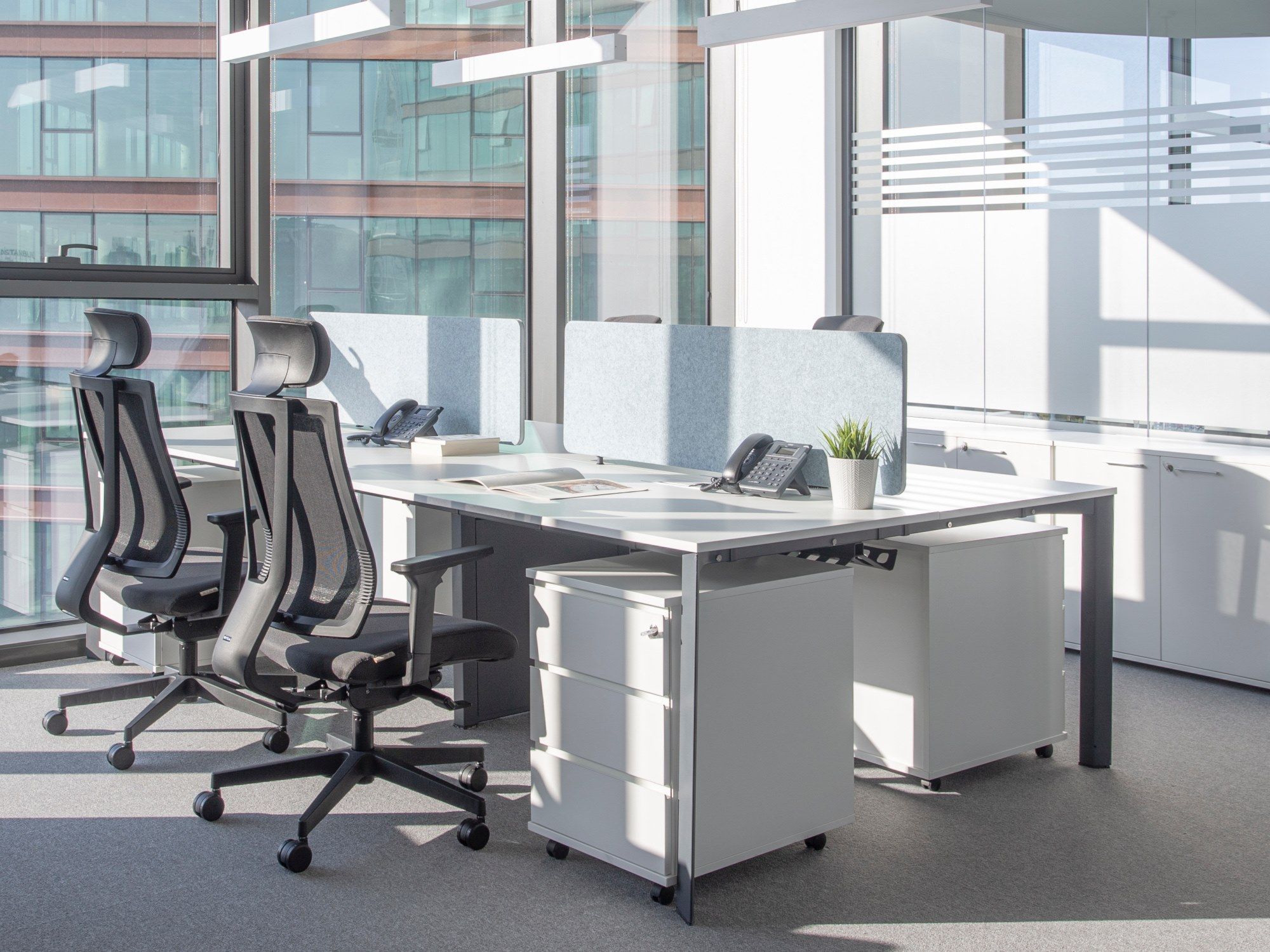 Меламиновый стол с несколькими ящиками Ersa Luta ARCH-00078628 - Вид №4