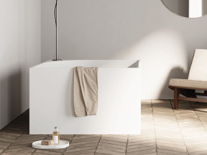 Квадратная ванна из Каменаluce®