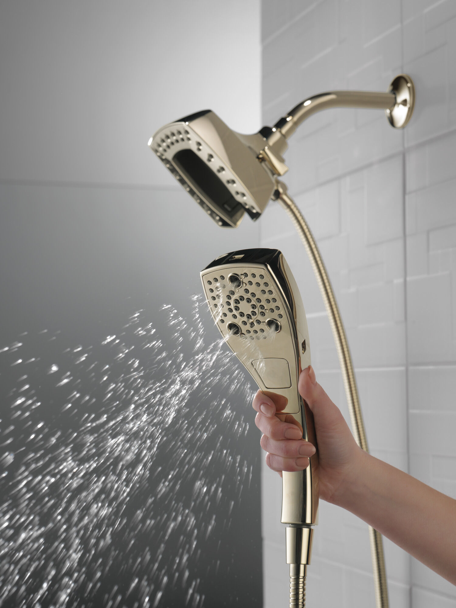 58474-PN H2Okinetic® In2ition® Душ два в одном с 5 настройками Delta Faucet Universal Showering Полированный никель  - Вид №6