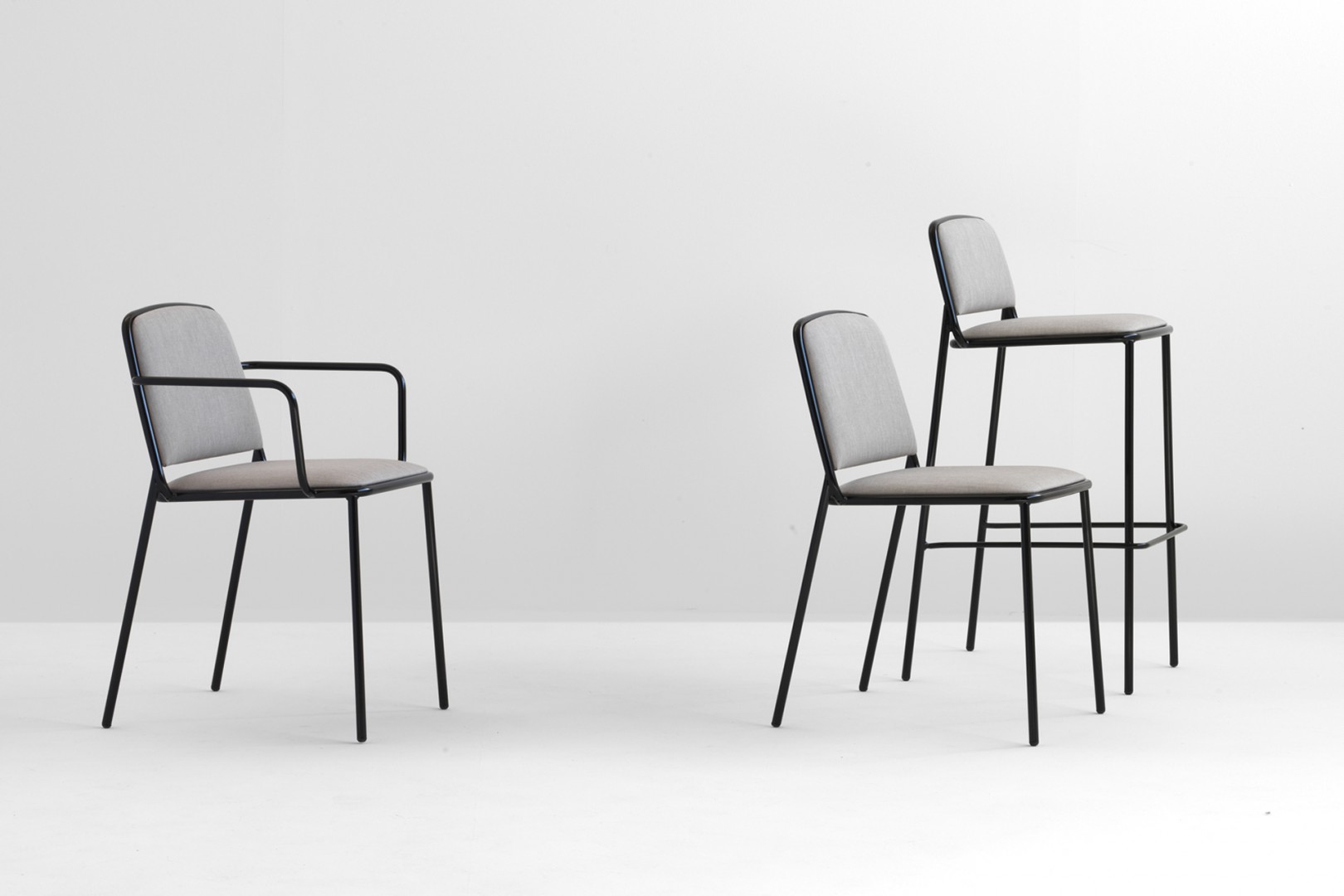 Ring 671 Кресло со стальным каркасом, 4 ножки. Сиденье и спинка мягкие. Et al. Ring - Вид №6