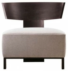 Molteni & C. Кресло с тканевой обивкой