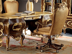 Вращающееся офисное кресло с 5 спицами