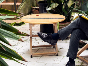 Круглый складной журнальный столик