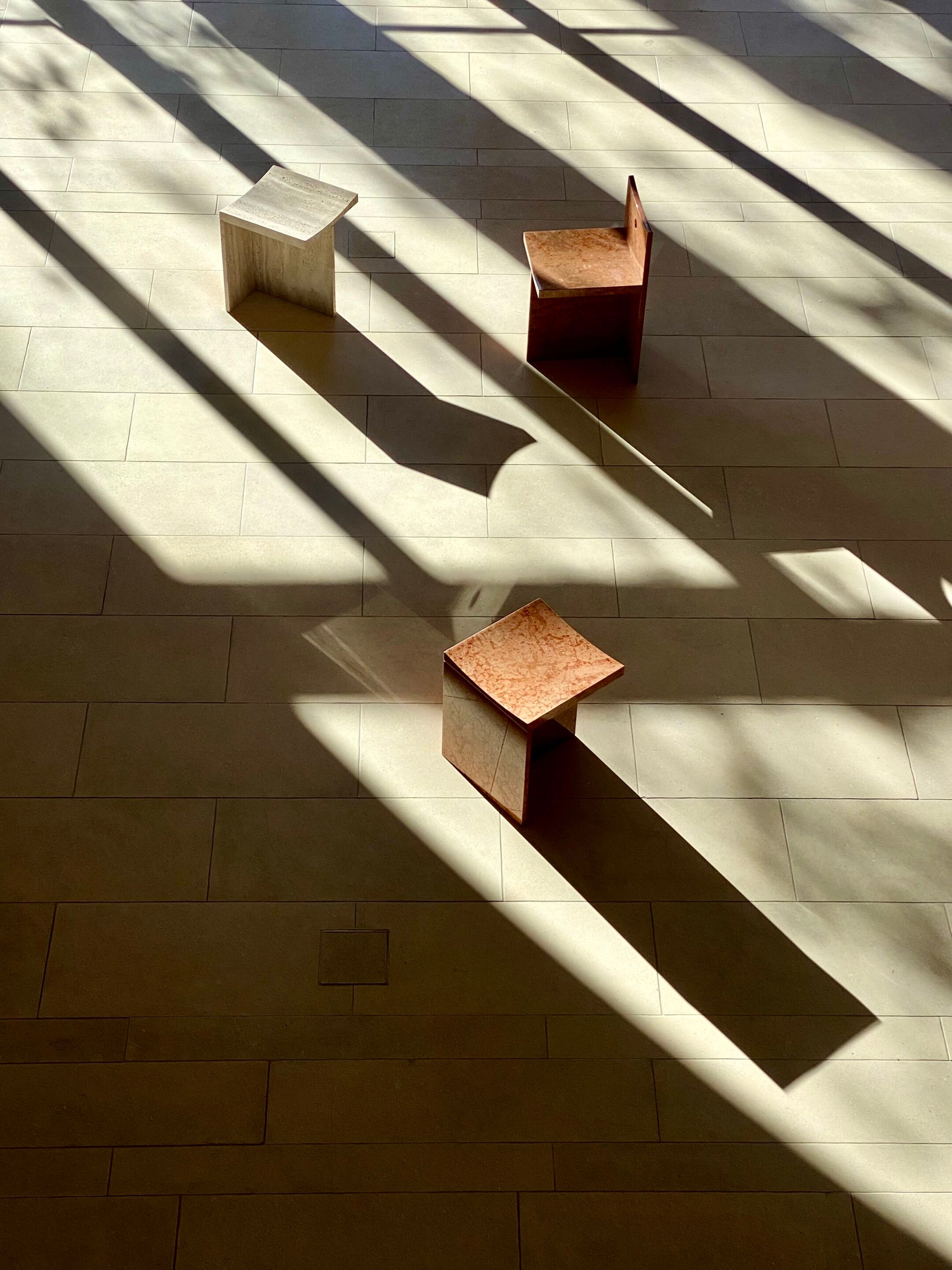 Стул с низкой спинкой из красного мрамора Verona Pistore Marmi Pistore Marmi X McGannon Saad ARCH-00139278 - Вид №9