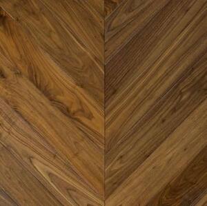 Паркет Ёлка Marco Ferutti Louvre Американский Орех Европейский (Грецкий) Любая на выбор (Гладкая) 585х125 мм.