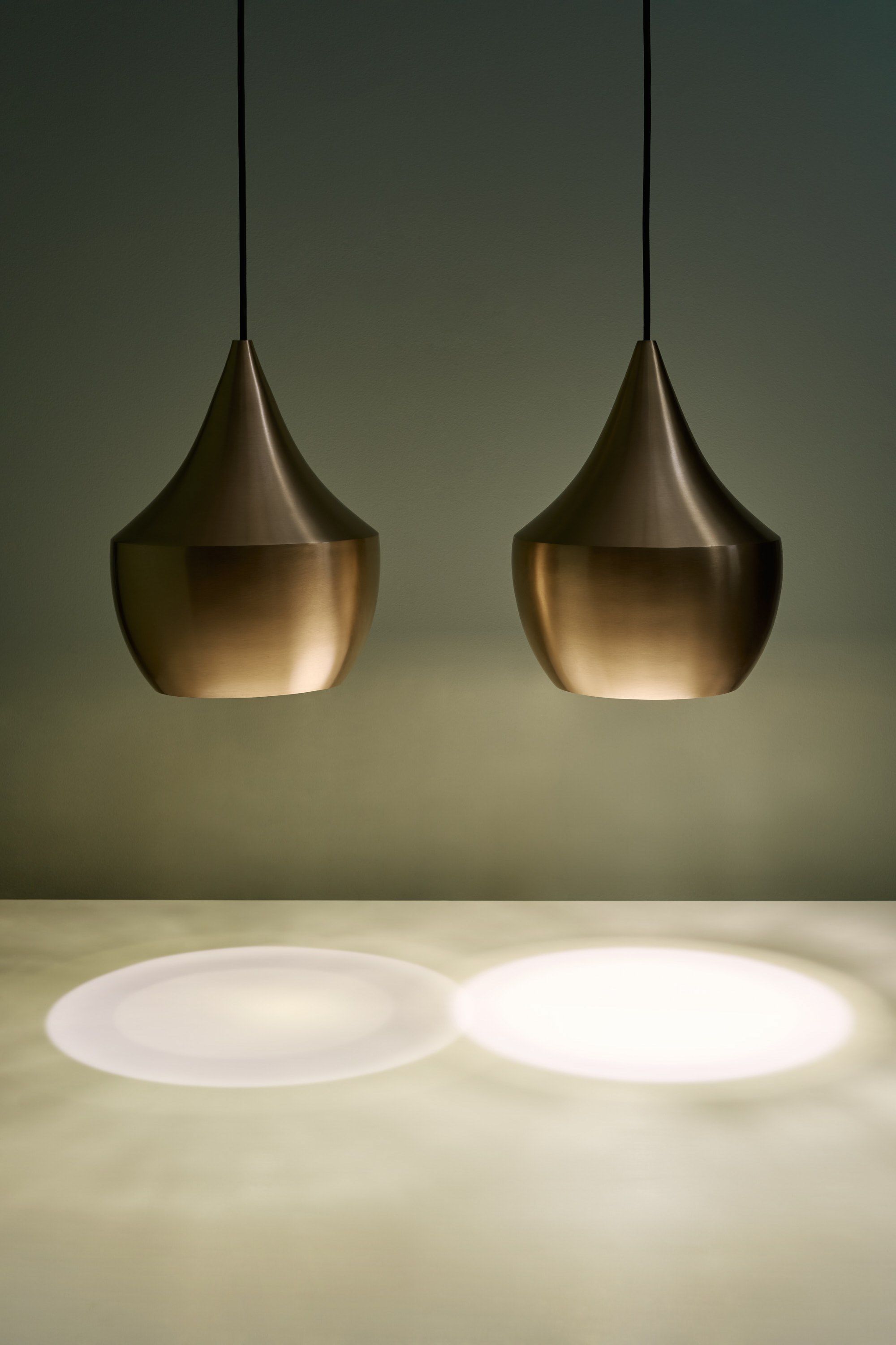 Латунный светодиодный подвесной светильник Tom Dixon Beat ARCH-00141135 - Вид №25