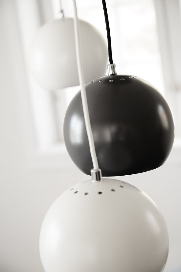 Лампа подвесная Ball, темно-голубая матовая, черный шнур Frandsen 111530405001 - Вид №3