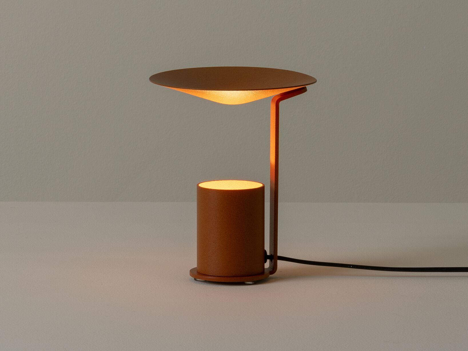 Алюминиевая настольная лампа Milan Iluminacion MOKKA ARCH-00053480 - Вид №3