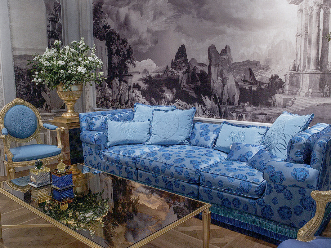 Диван  MEDEA 443 Prestige