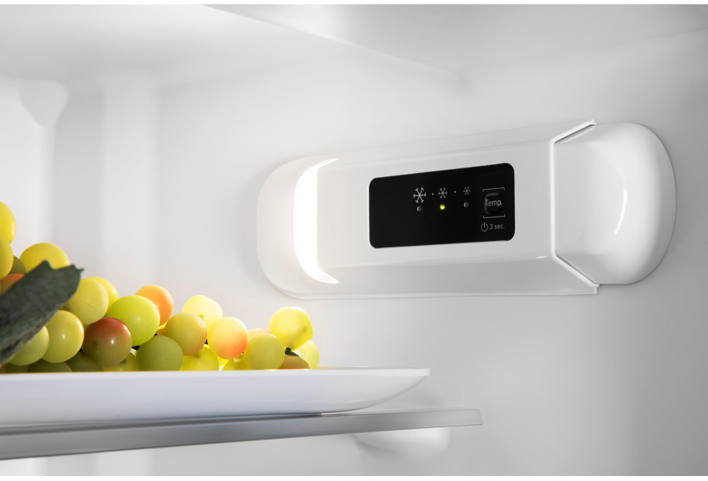 B 20 A1 DV E/HA Встраиваемый холодильник / 193.5х54х55 см, электронное управлене, 228/80 л. Hotpoint-Ariston Santreyd  - Вид №1