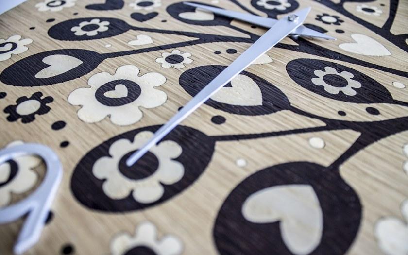 LIGNIS® Настенные часы из инкрустированного дерева Dolcevita love 10.040 / 10.118 - Вид №2