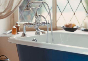 Gentry Home Bexley Cast iron bathtubs with feet Золотая фольга Ball & Claw GH101140  - Вид №1