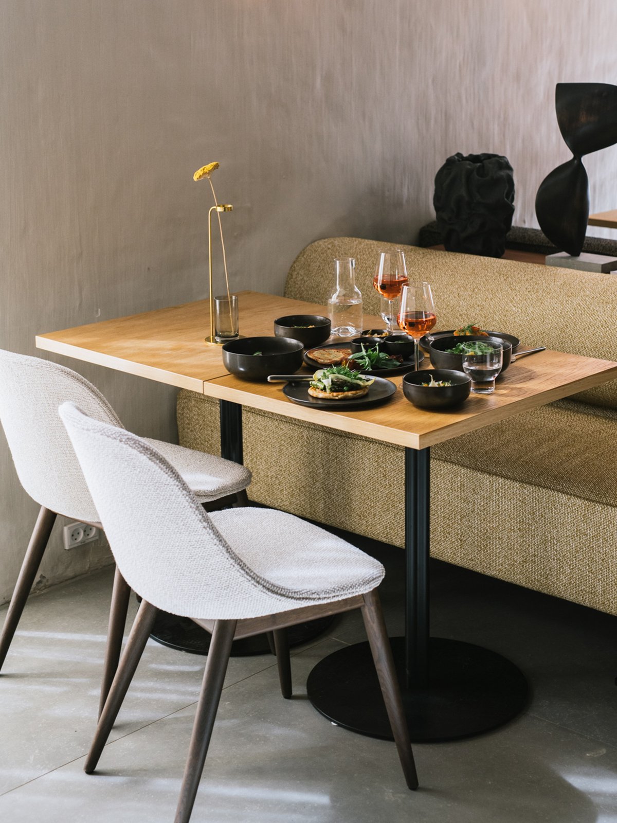 9395002-028705ZZ MENU Боковой обеденный стул Harbour, деревянная основа, обитый Дуб натуральный | Фьорд 751  - Вид №4