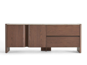 Деревянный шкаф с распашными дверцами и ящиками