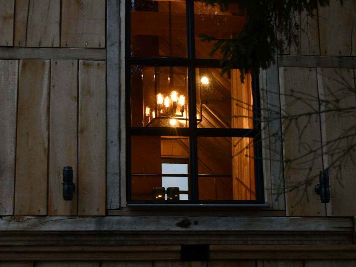 Латунный светодиодный подвесной светильник Authentage Lighting Vitrine ARCH-00074798 - Вид №1