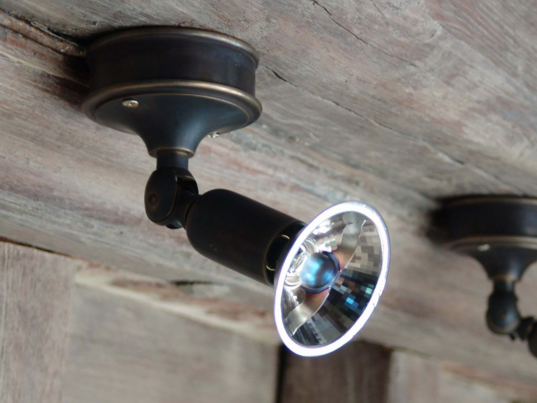 Поворотный латунный прожектор Authentage Lighting FISTON MOUNTED BASE ARCH-00109943 - Вид №2