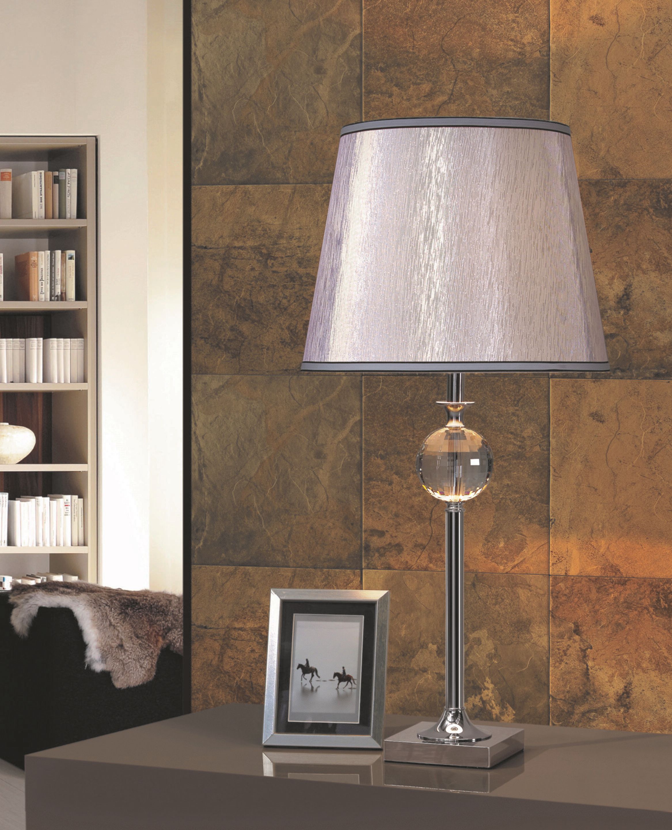 Настольная лампа из хрусталя и ткани K-Lighting BELL ARCH-00004692