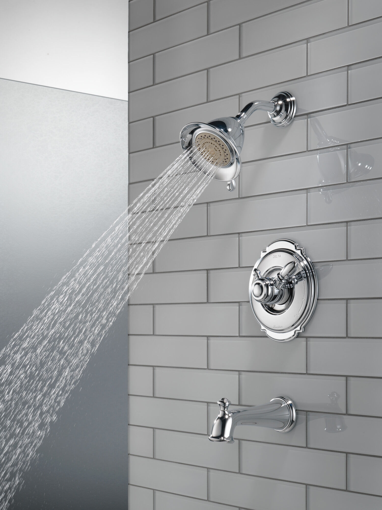 T17455-CB Ванна и облицовка для душа Monitor 17 Series Delta Faucet Victorian Хром и полированная латунь - Вид №4