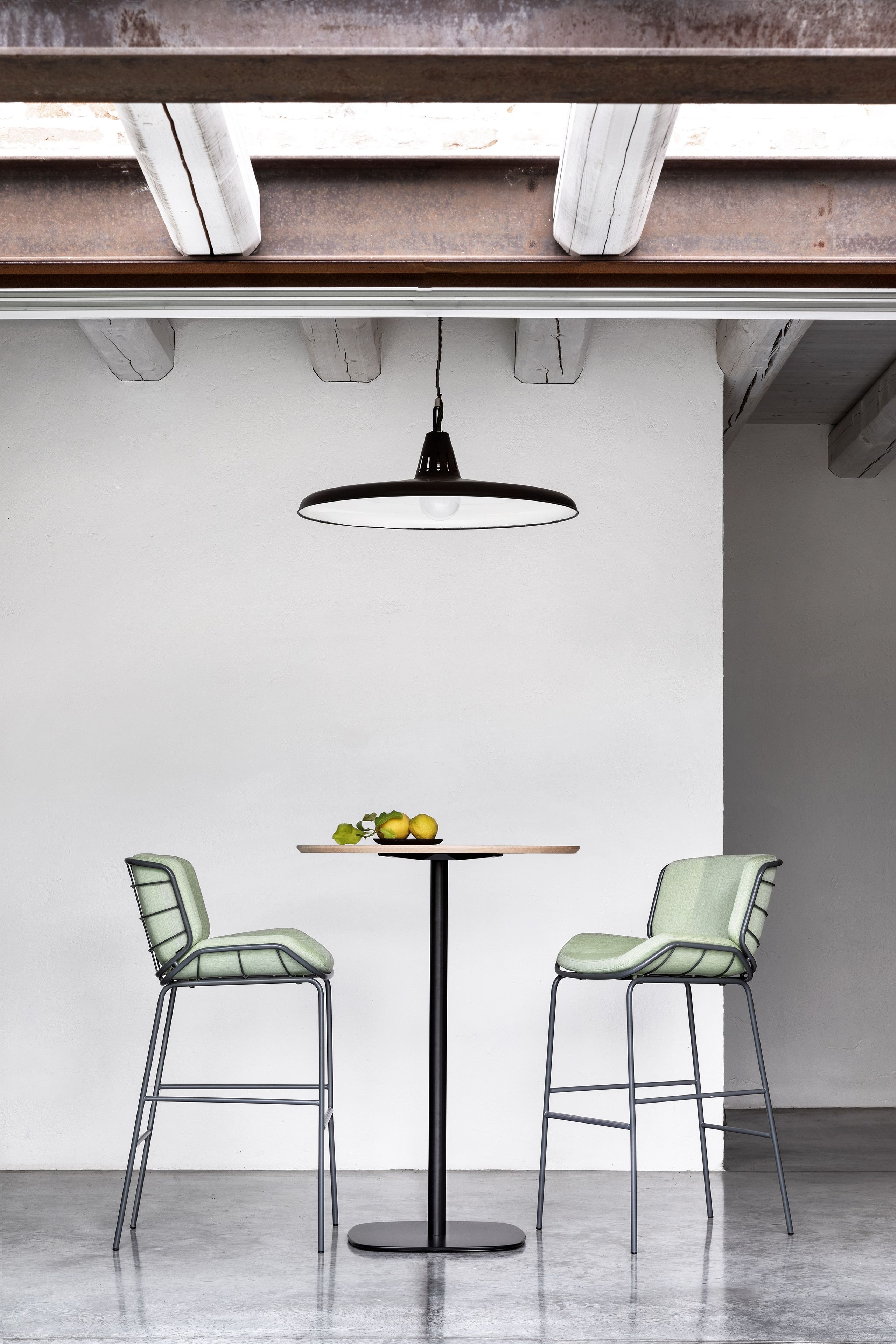 Металлический мягкий табурет с подставкой для ног со спинкой TrabA' Кожа ARCH-00045469 - Вид №17