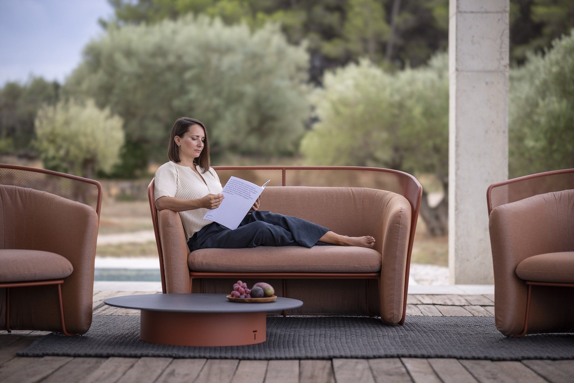 Круглый низкий журнальный столик Todus Branta ARCH-00136573 - Вид №8