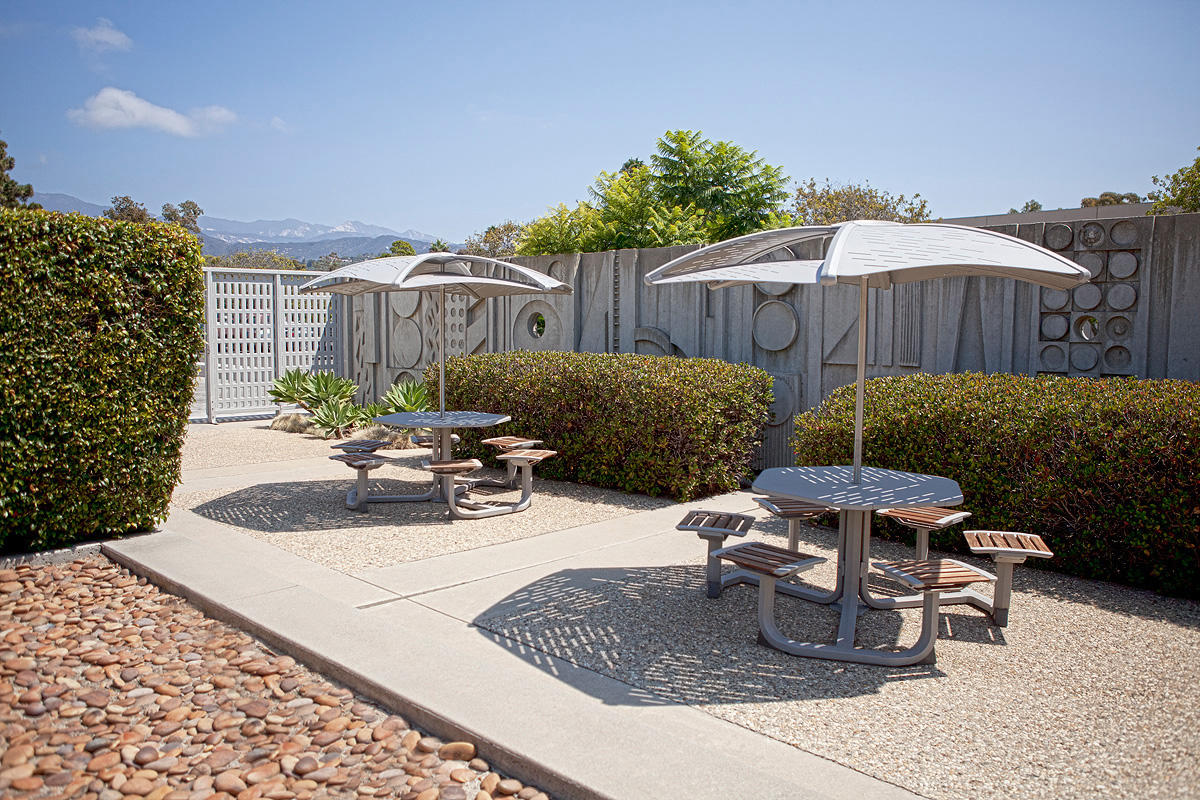 FSRT159 Ансамбль касательного стола  Forms-surfaces  - Вид №7