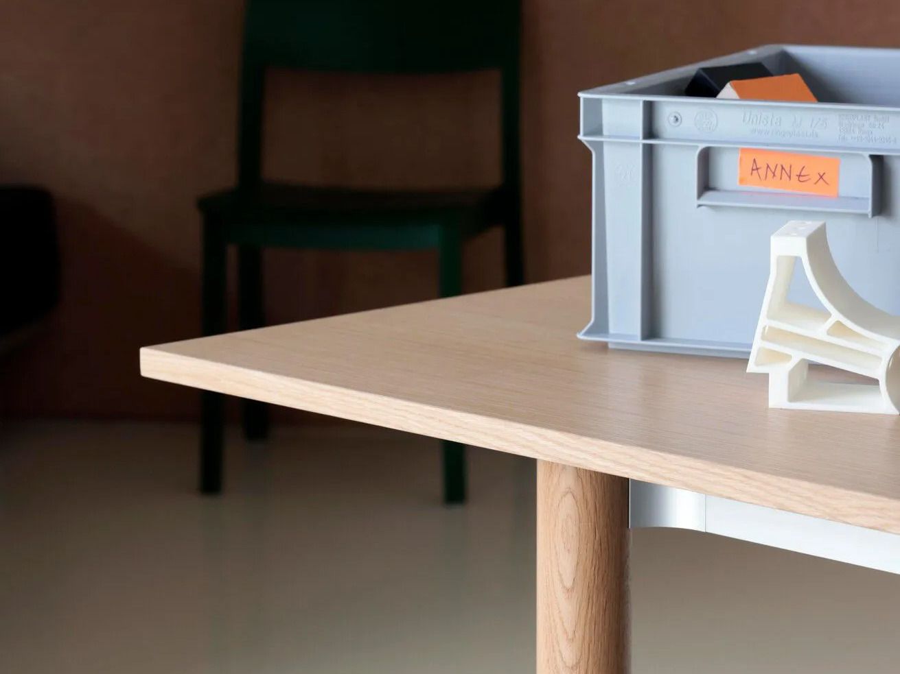 Прямоугольный стол с алюминиевыми или твердыми дубовыми ножками Hay пристройка ARCH-00111000 - Вид №11