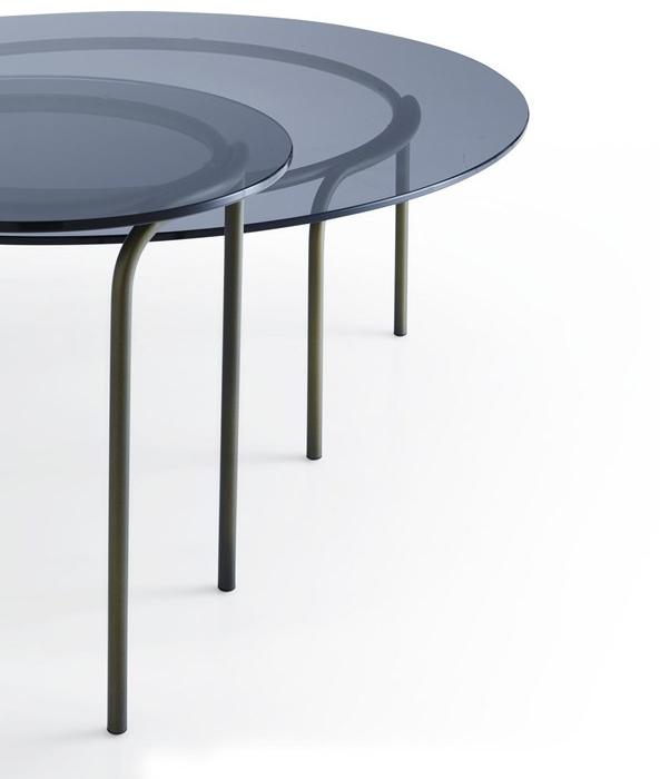 Ligne Roset Круглый высокий журнальный столик из закаленного стекла  19980380  - Вид №2