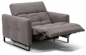 Natuzzi Кресло из мягкой ткани с подлокотниками Philo