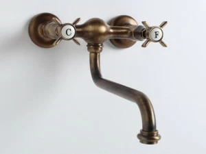 BLEU PROVENCE Смеситель для умывальника настенный из латуни на 2 отверстия Rubinetti per lavabo Rk01