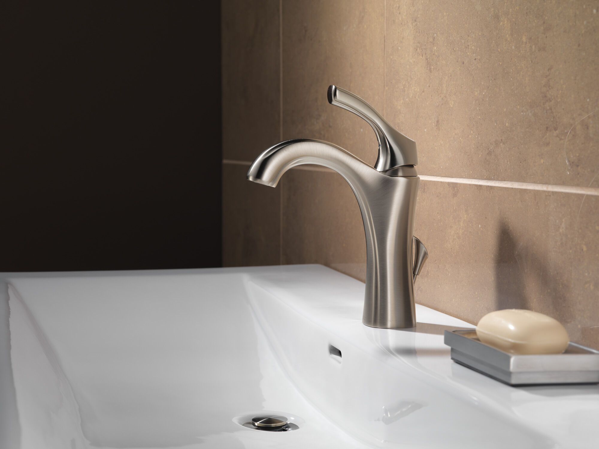 592-SS-DST Смеситель для ванной с одной ручкой Delta Faucet Addison Нержавеющая сталь  - Вид №6