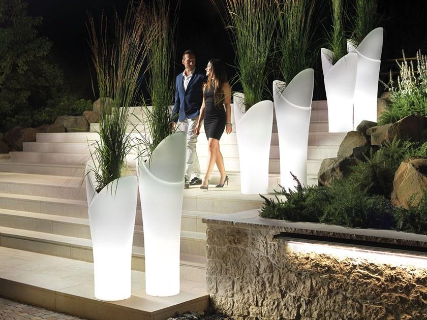 Lyxo Design Высокий садовый горшок с подсветкой из полиэтилена sun-id-1396793 - Вид №1