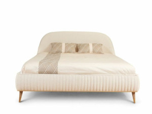 Двуспальная мягкая кровать