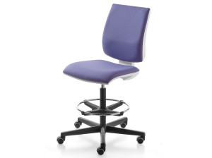 Кресло для офиса с откидывающейся спинкой с колесами