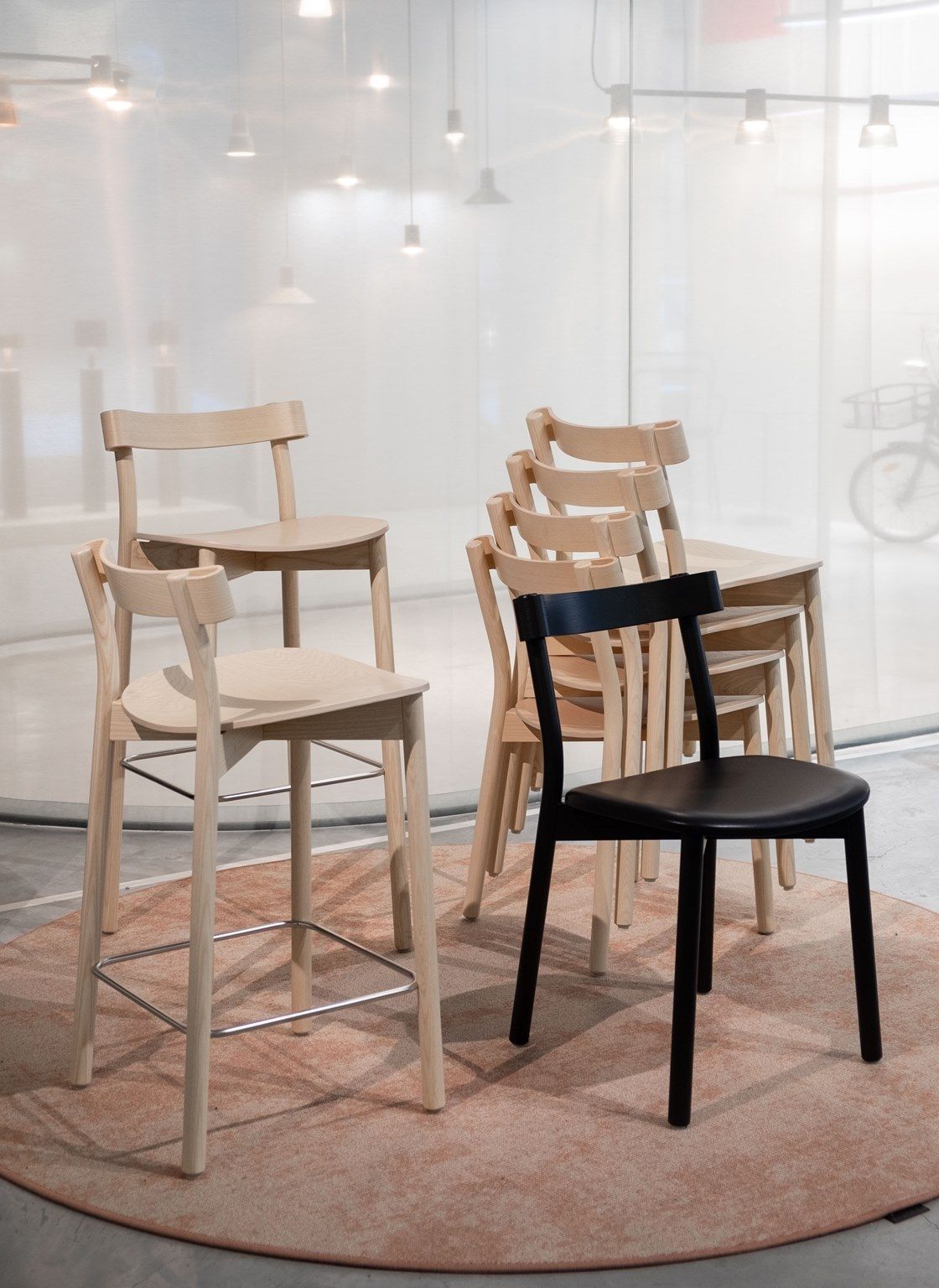 Стул из массива дерева с мягким сиденьем Bla Station натюрморт ARCH-00077540 - Вид №7