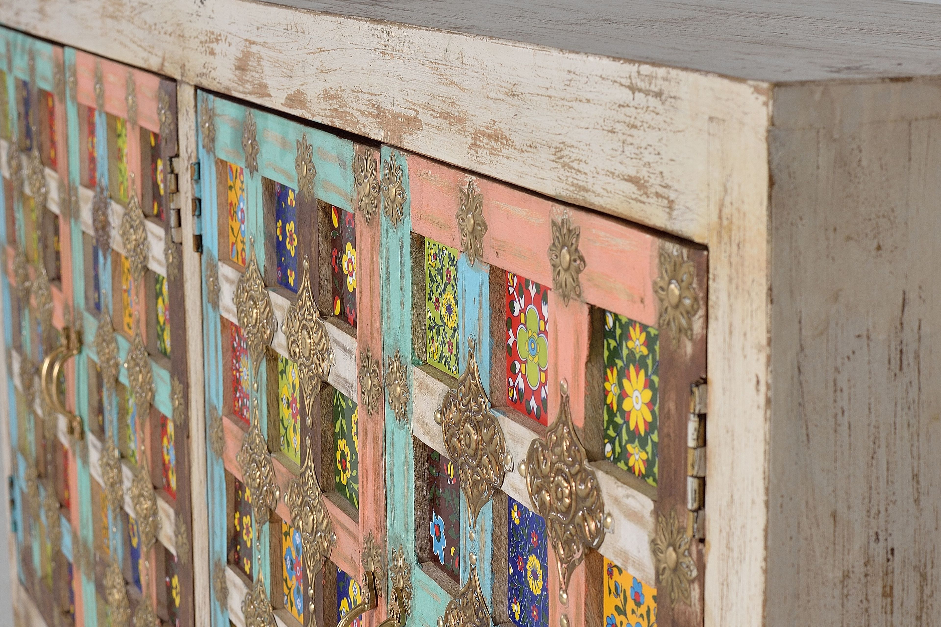 Манго Madia с распашными дверями Giner y Colomer 1206 ARCH-00043904 - Вид №6