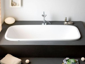 Утопленная акриловая прямоугольная ванна с хромотерапией