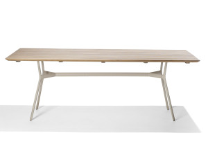 Алюминиевый и деревянный прямоугольный садовый стол