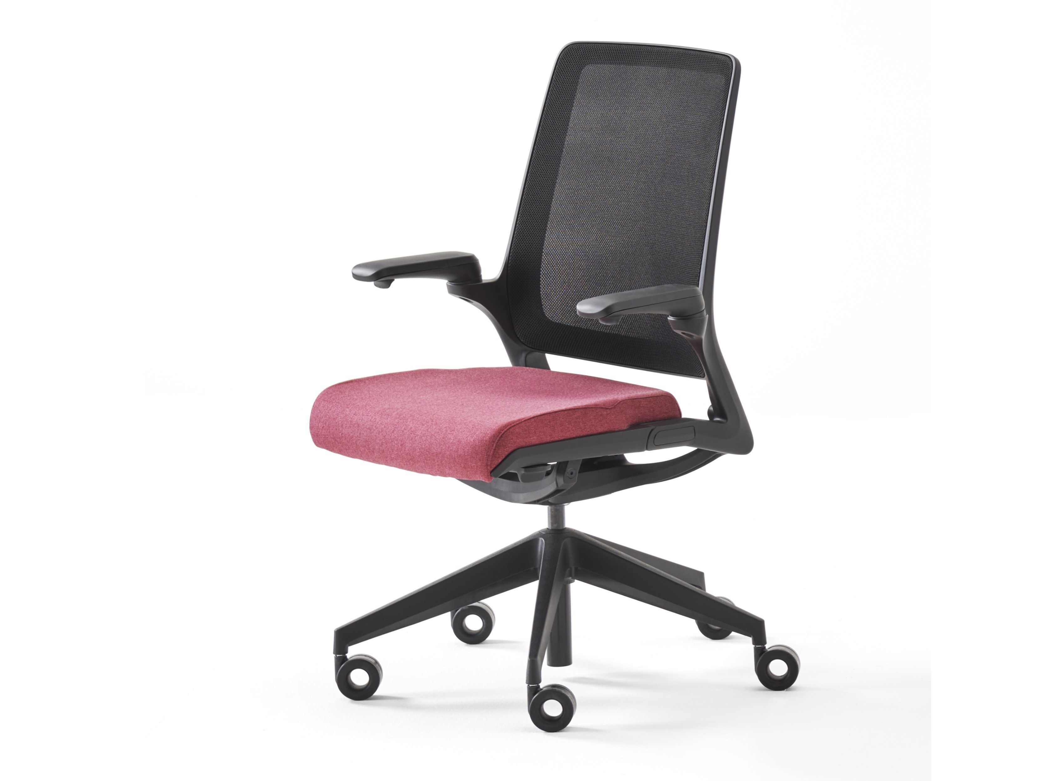 Офисное кресло с мягкой сеткой и колесами с 5 спицами ESTEL GROUP SELF ARCH-00050744