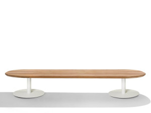 Низкий стол из тикового дерева