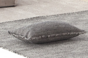 028975 Подушка Black GAN Sail