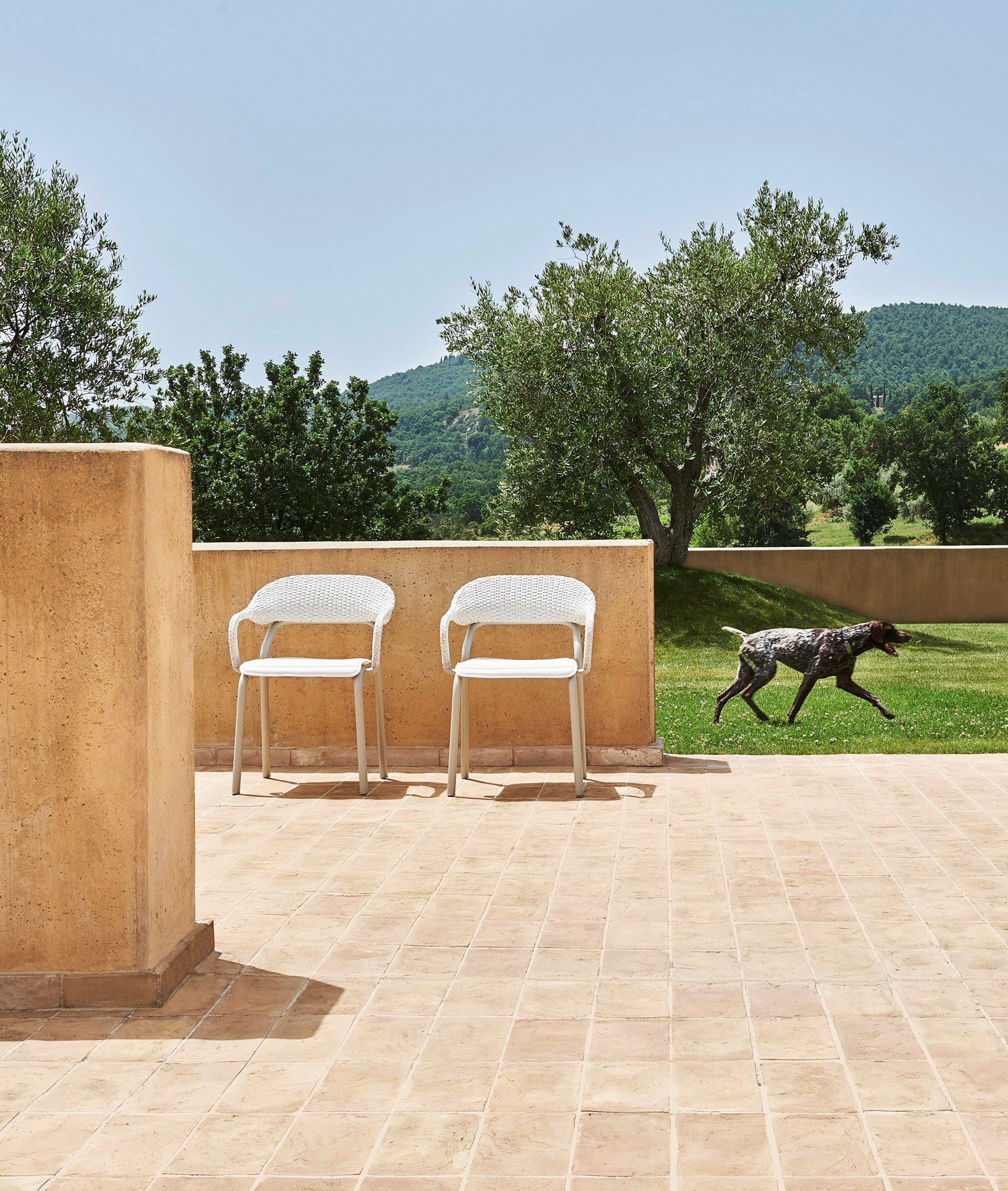 Алюминиевый штабелируемый стул с подлокотниками Varaschin Носс ARCH-00062000 - Вид №10