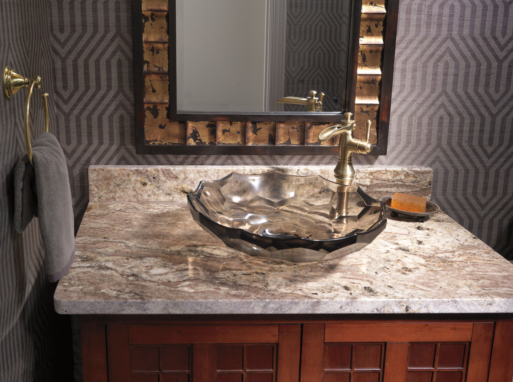 79746-CZ Кольцо для полотенца Delta Faucet Cassidy Шампанское бронза  - Вид №5