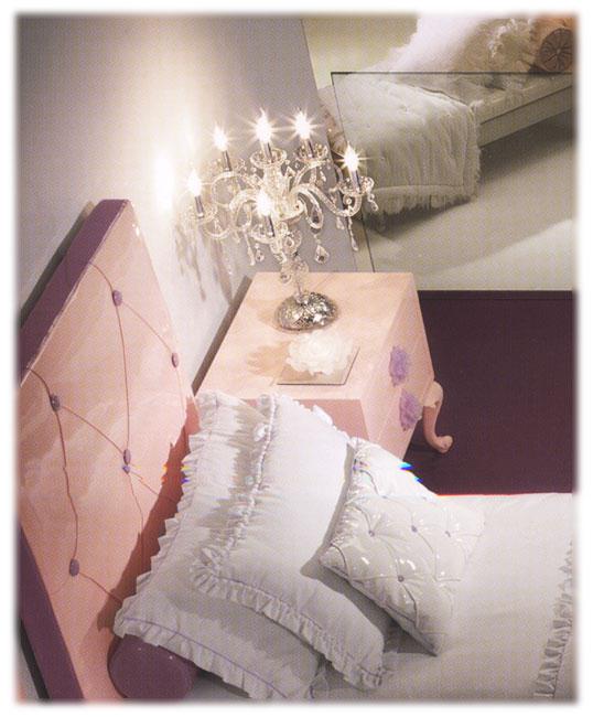 Тумбочка KELLY HALLEY 931 - 1 Couture - Вид №1