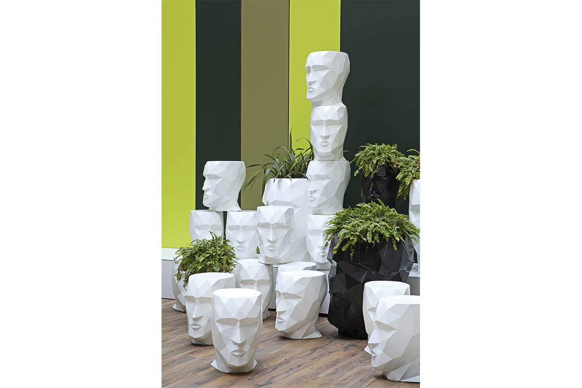 070335 Кашпо матовое черное 70см Vondom Adan - Вид №1