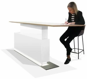 José Martínez Medina Стол для переговоров, регулируемый по высоте, из стали и дерева