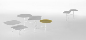 002931 Композиция столиков Tiers Viccarbe